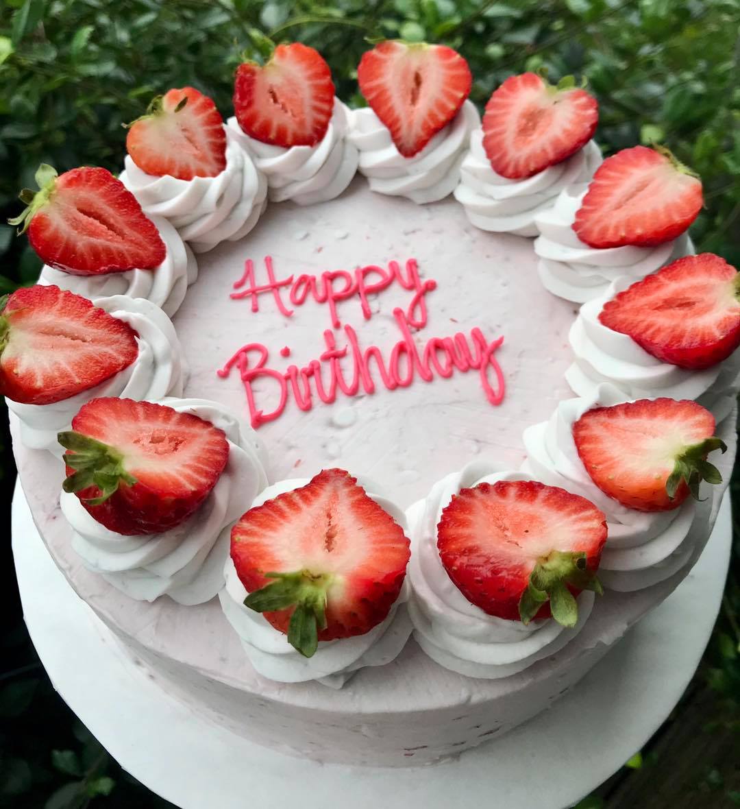 6" Strawberry Delight Cake